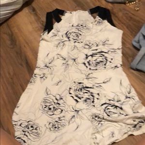 WHITE AND BLACK ROMPER